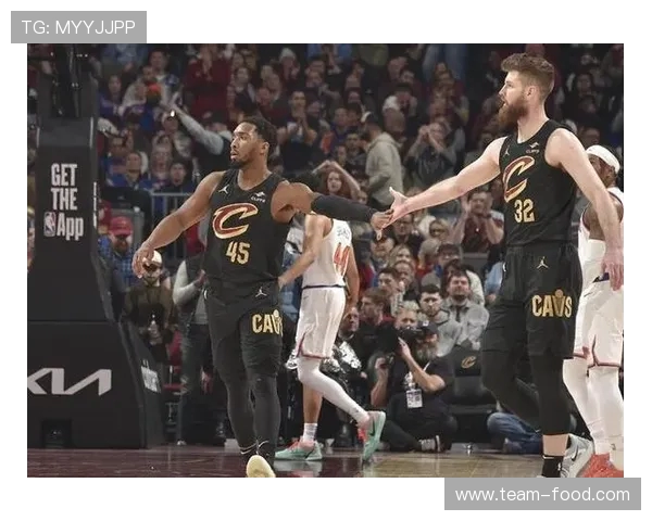 东部竞争愈发激烈尼克斯稳居第三与骑士胜场差拉大至15 东部竞争愈发激烈尼克斯稳居第三与骑士胜场差拉大至15